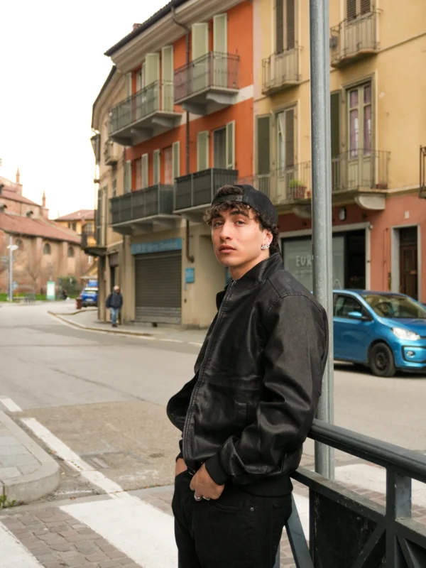 GIUBBOTTO ECOPELLE NERO - immagine 5