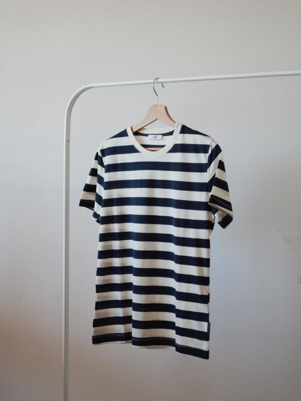 T-SHIRT RIGHE BLU