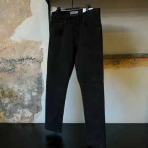 JEANS NERO